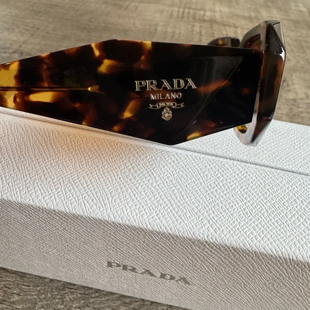 Prada Tortoise/Dark Brown Sunglasses, NEW